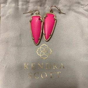 ✨💓 Kendra Scott Sky Hot Pink Earrings 💓✨